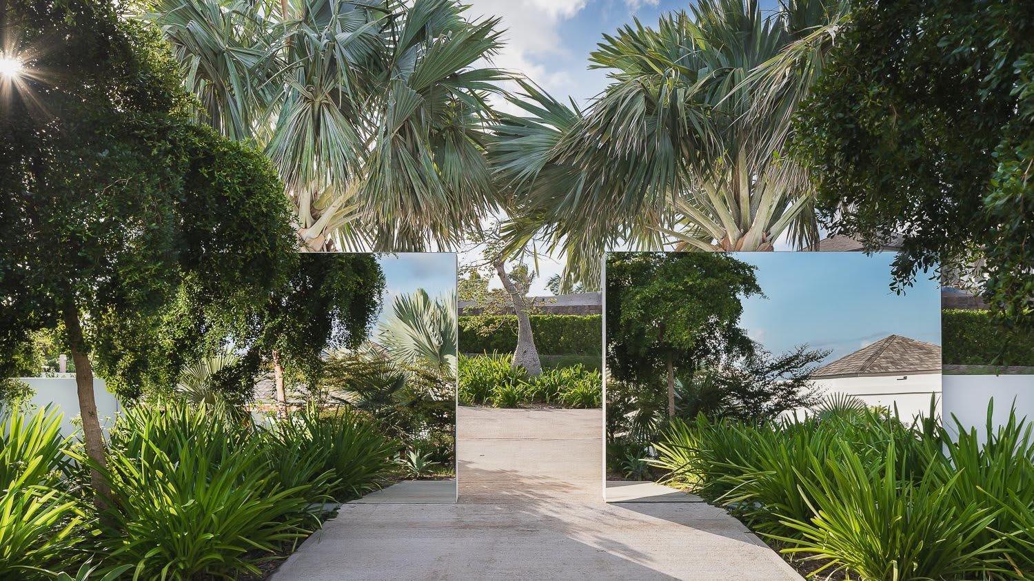 Ideally Located Prestigious Villa Toiny Eksteriør bilde